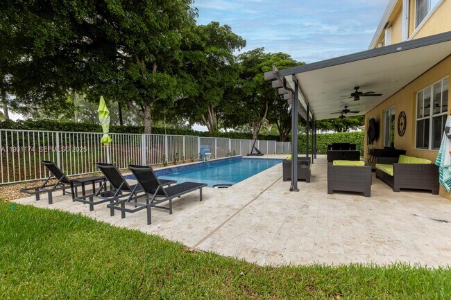 Building Photo - 1012 Tupelo Way