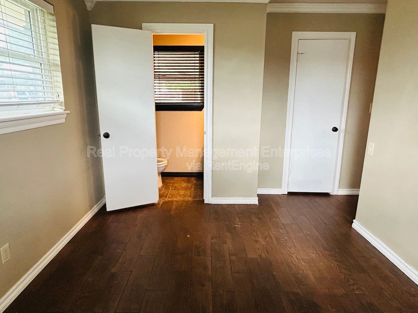 Building Photo - 701 NW 2nd St