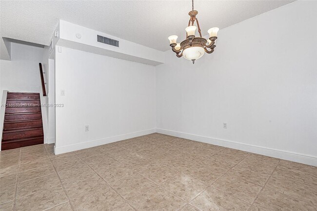 Building Photo - 4700 SW 67th Ave