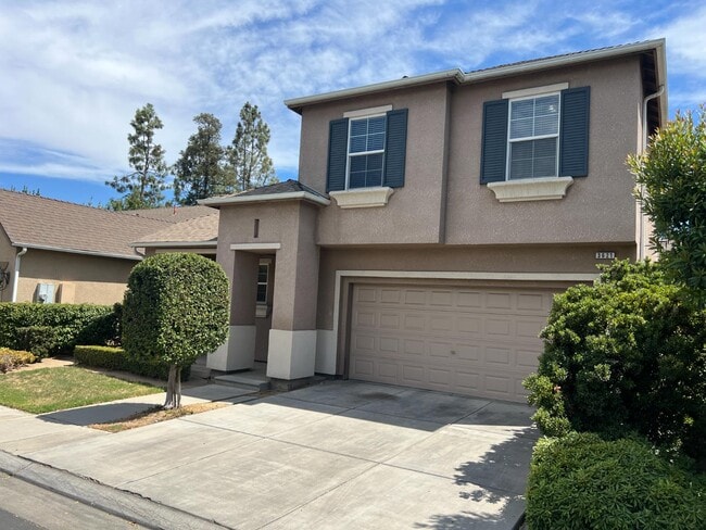 Building Photo - 3621 W Pomegranate Ln