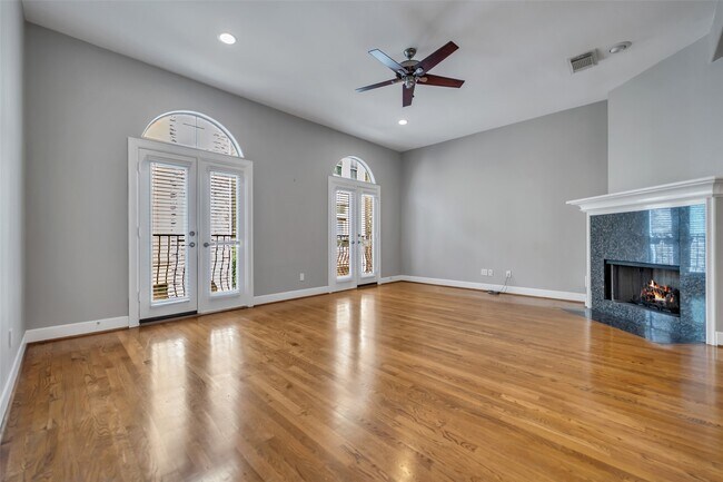 Building Photo - 542 Bomar St