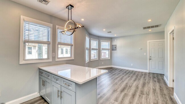 Building Photo - 5201 Ventnor Ave