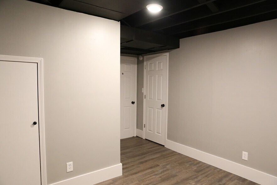 bedroom #2 - 1511 Leavenworth St