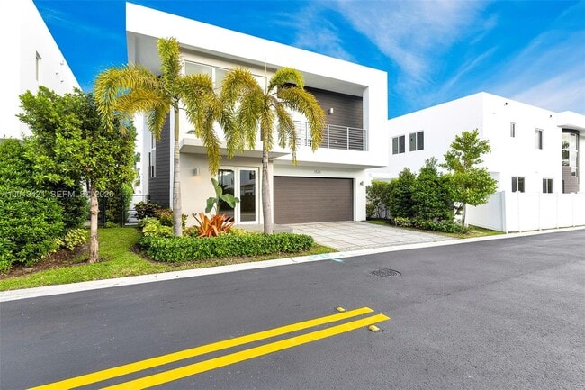 Building Photo - 7535 NW 98th Ave