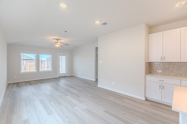 Building Photo - 16977 Juniper Blossom Bnd