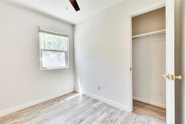 Building Photo - 3462 Willowrun Dr