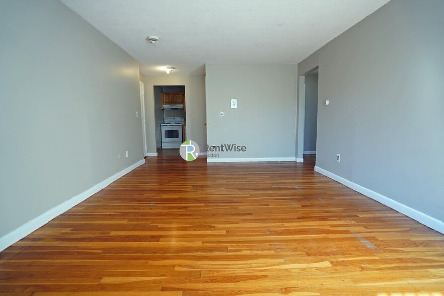 Building Photo - 122 Dustin St