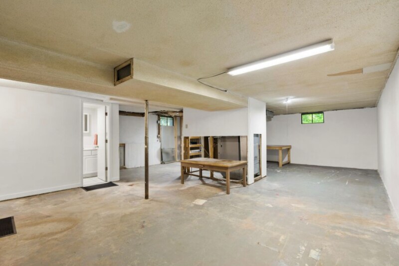 Building Photo - 3709 Evergreen Ln