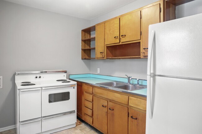 Building Photo - 819 Hadley Rd