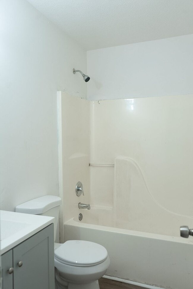 Building Photo - 710 Maffett St