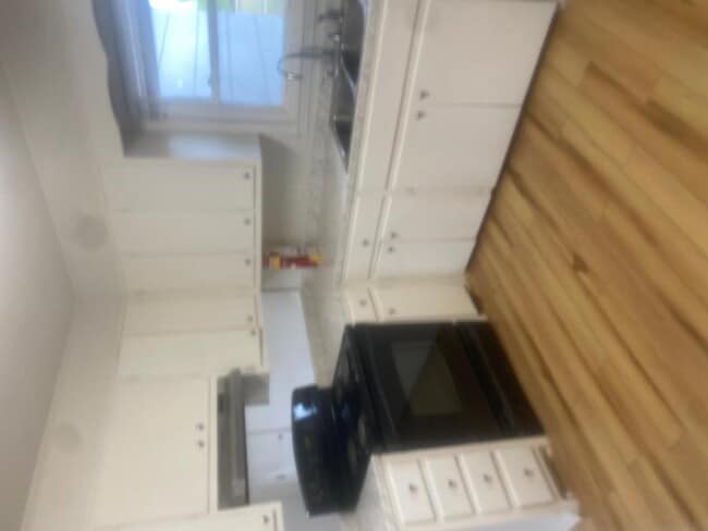 Building Photo - 104 Beeler Ave