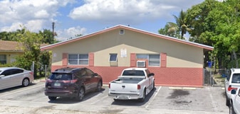 Building Photo - 2721 SW 8th St