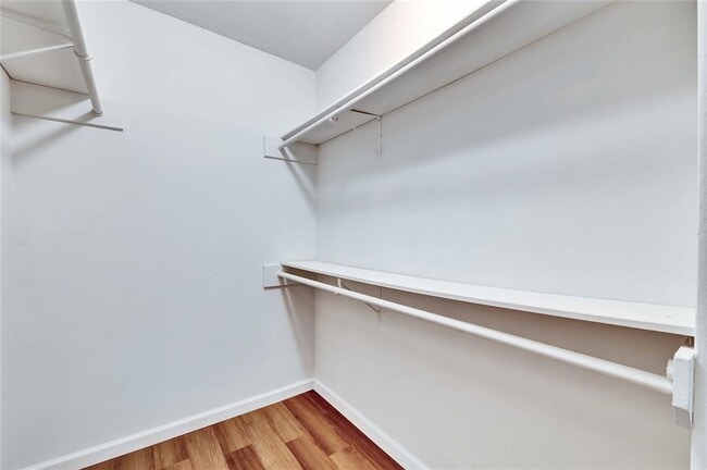 Building Photo - 3514 Southridge Dr