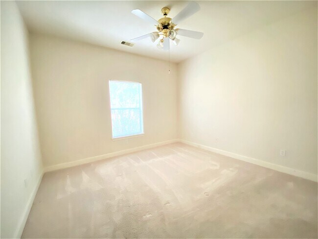 Building Photo - 10122 Meridian Lakes Dr
