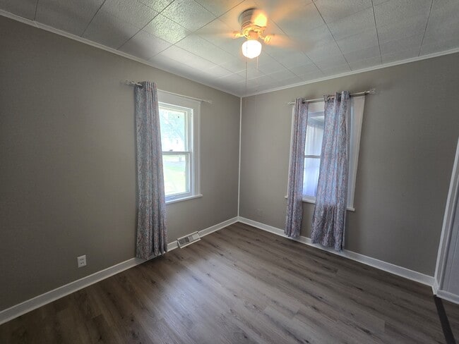 Building Photo - 1124 Kern St