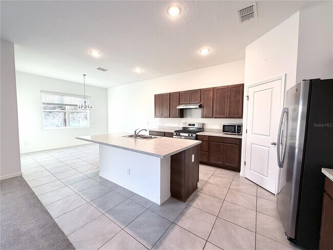 Building Photo - 2012 Raulerson Ct