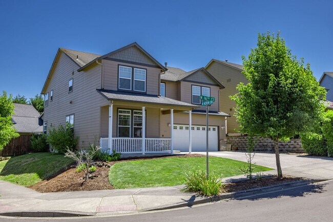 Building Photo - Home for rent in fast growing Ridgefield, WA - 4 bedr + Bonus Room