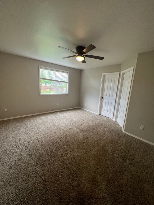 Building Photo - 4 Bedroom 2 Bath Home in Northwest Boise available soon!