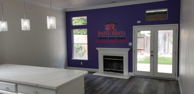 Building Photo - 8947 Giant Panda Dr