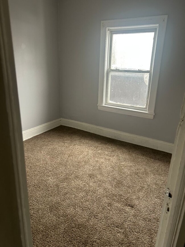 Building Photo - 12506 Union Ave