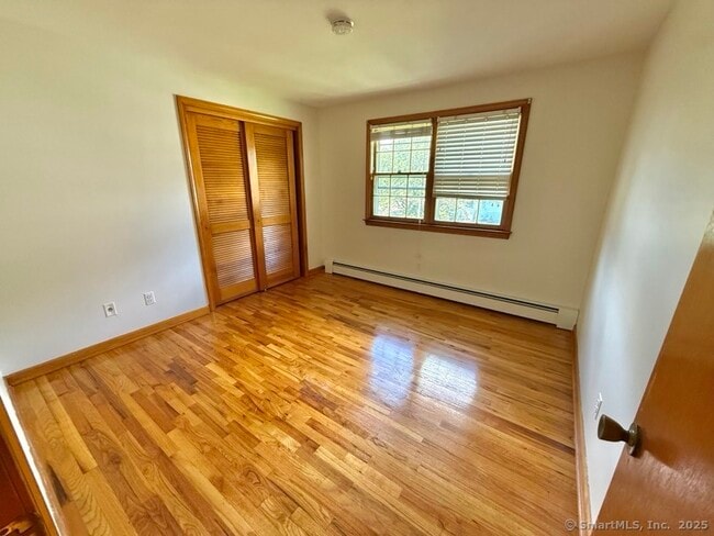 Building Photo - 432 Wiklund Ave