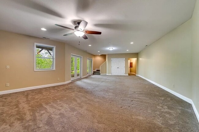 Building Photo - 651 Chalk Hill Rd