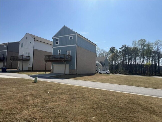 Building Photo - 2520 Whistler Wy NE