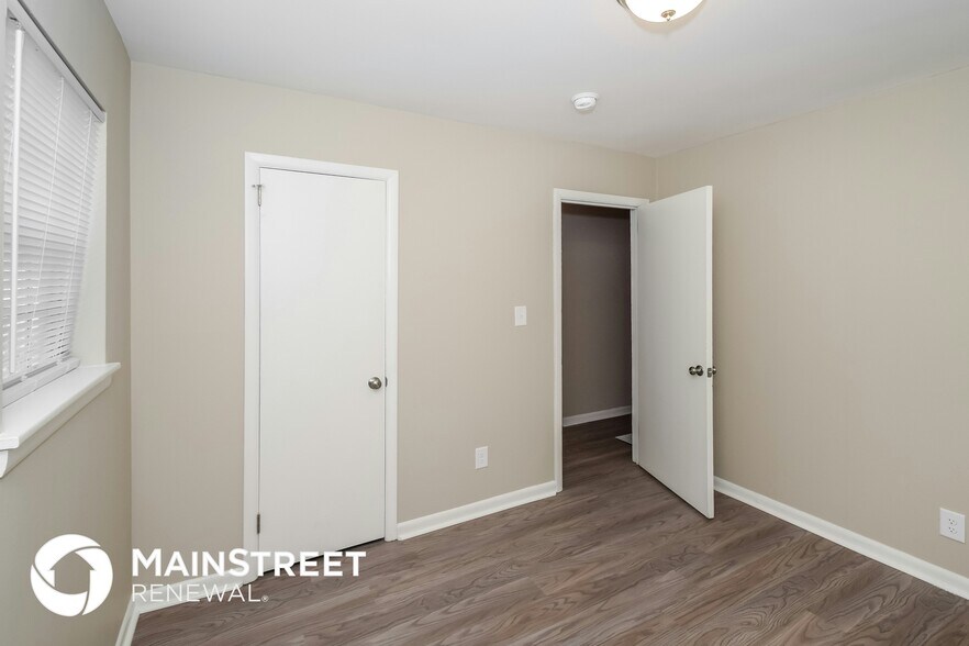 Building Photo - 1737 5th Way NW