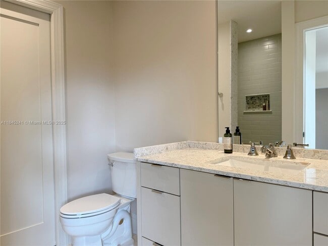 Building Photo - 8845 SW 176th Terrace