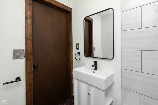 Building Photo - 2107 N Pennsylvania St