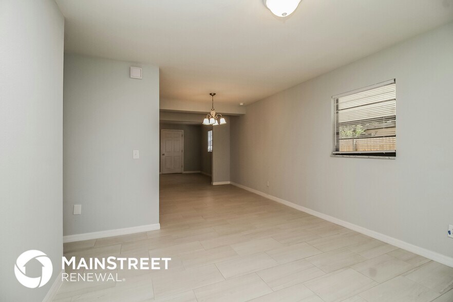 Building Photo - 613 Katherine Ave