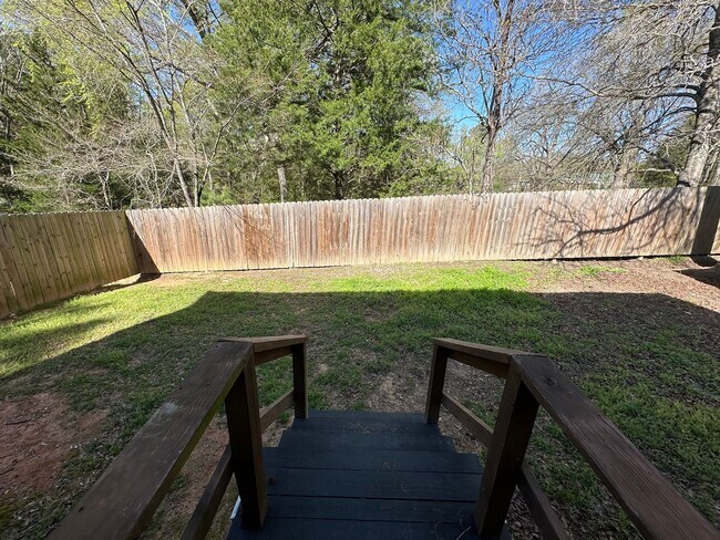 Building Photo - 15930 Hwy 64 E