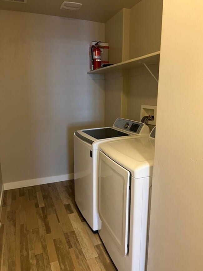 Building Photo - 505 Fox Chase Dr