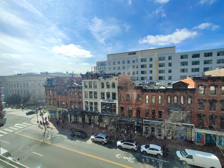 Building Photo - 777 7th St NW