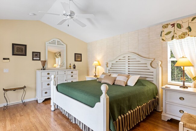 Building Photo - ** BRIARWOOD ** 3 BED / 2 BATH - POOL HOME - TURNKEY FURNISHED - SEASONAL OR SHORT TERM