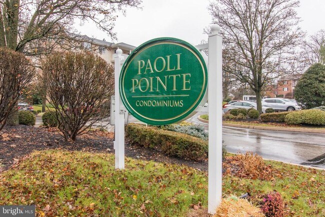 Building Photo - 509 Paoli Pointe Dr