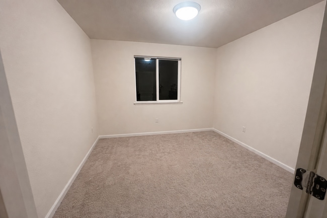 Building Photo - 646 Aromas Pl