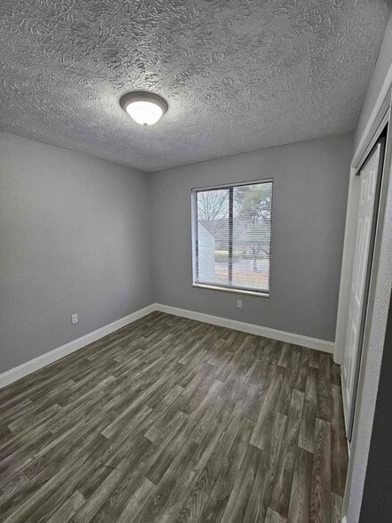 Building Photo - 345 McVey Rd