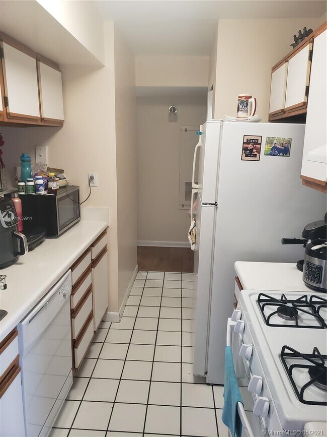 Building Photo - 15320 SW 106th Terrace