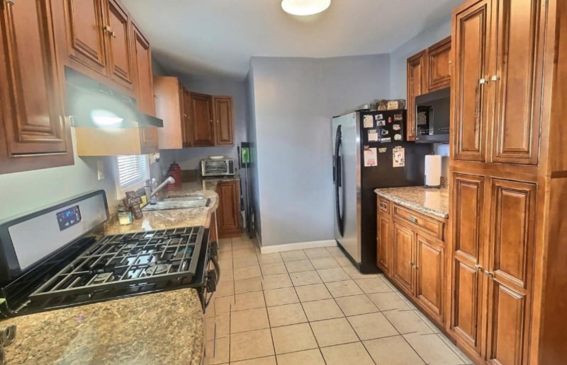 Building Photo - 1 Doewood Ln