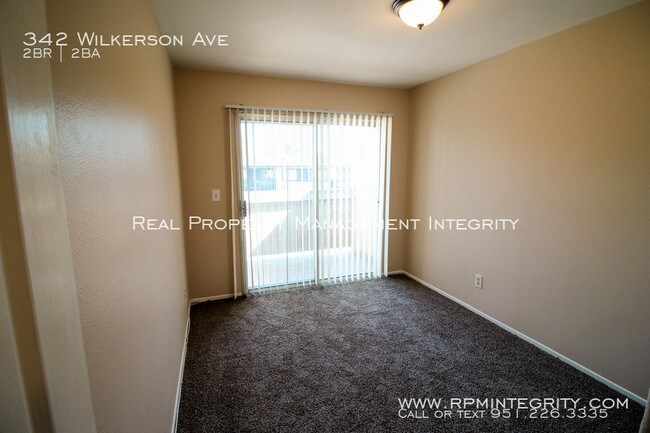 Building Photo - 2 bedroom 2 bath apartment in Perris