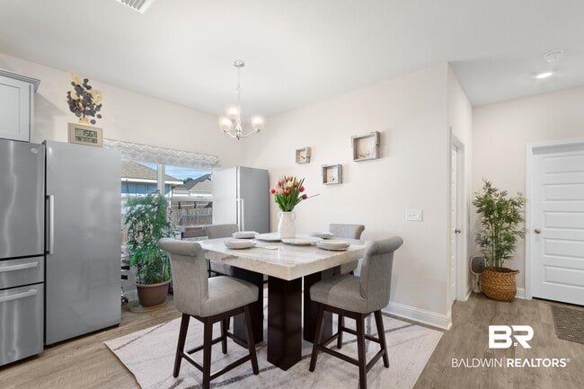 Building Photo - 9426 Diamante Blvd