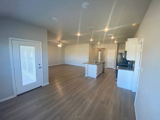 Building Photo - 7206 25th St