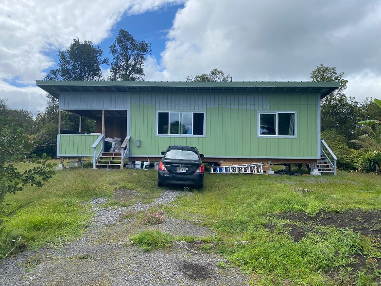Primary Photo - 11-1812-1812 Ahiukau St