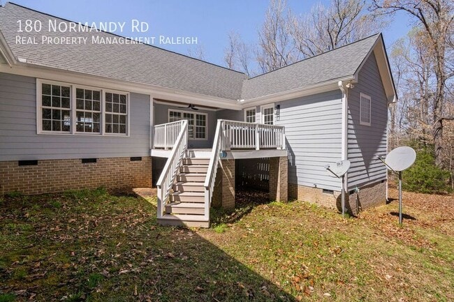 Building Photo - 180 Normandy Rd