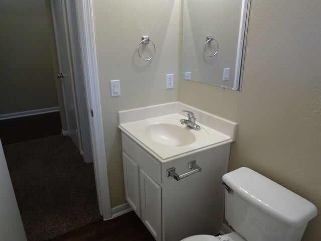 Building Photo - 14704 Varrelman St