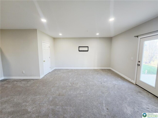 Building Photo - 7699 Clayton Ave