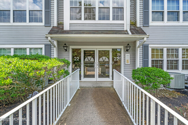 Building Photo - 2212 Candlelight Ct