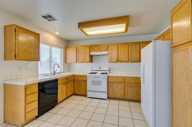 Building Photo - 1109 Torington Dr