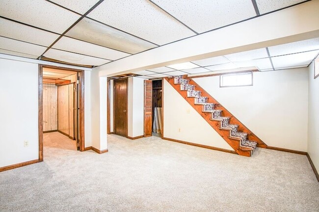 Building Photo - 13 1/2 Weston Street